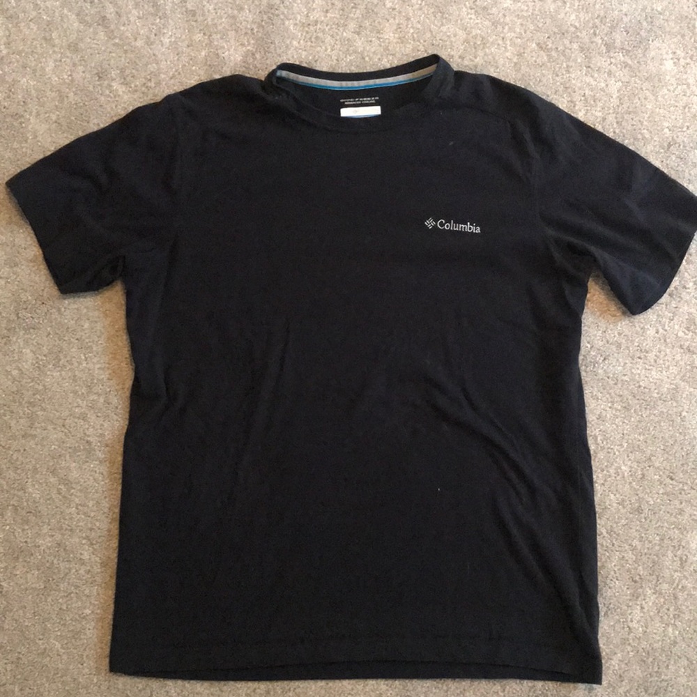 Columbia shorts sleeve shirt